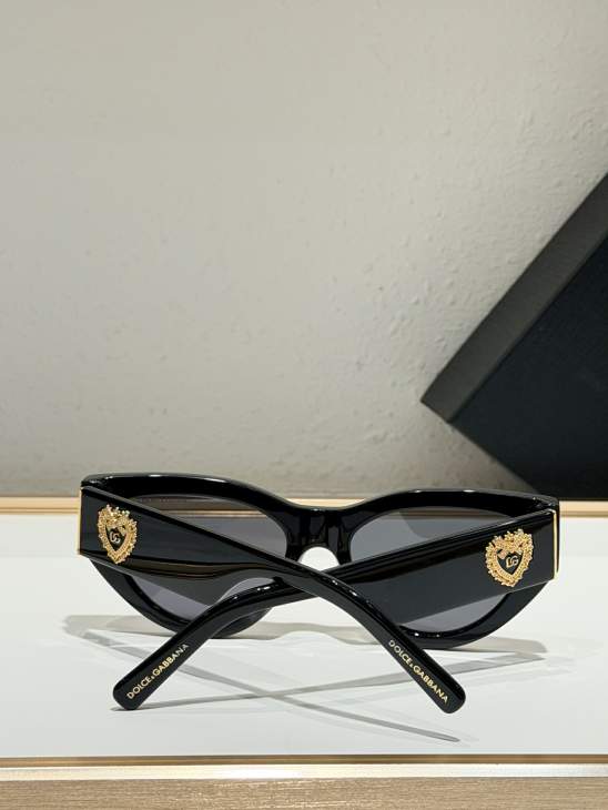 Picture of Dolce Gabbana Sunglasses _SKUfw80880996fw